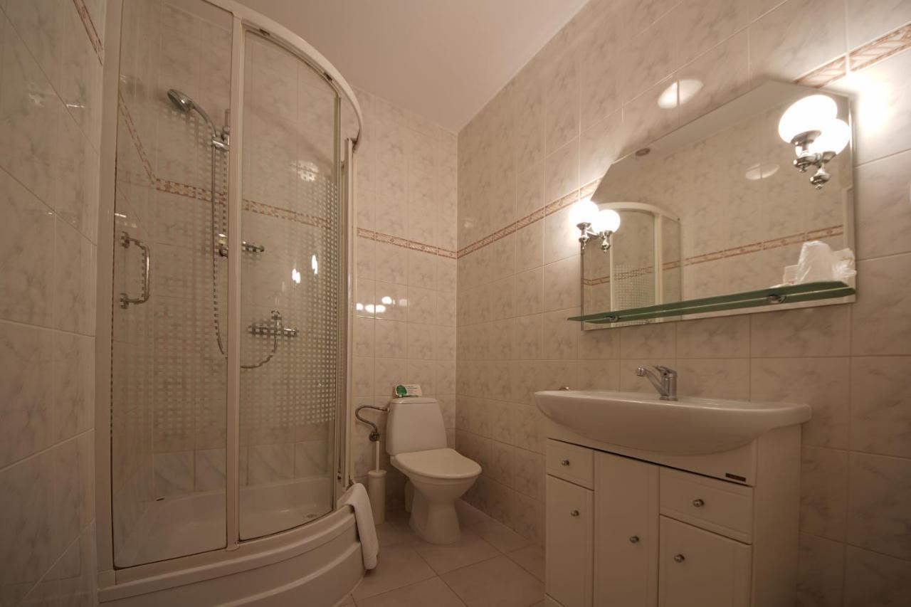 Hotel Sara Kolo  Ngoại thất bức ảnh